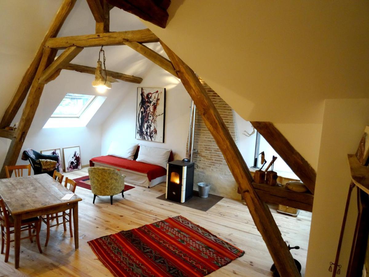 L'Escalier Des Reves Bed & Breakfast Saint-Sauveur-en-Puisaye Eksteriør bilde