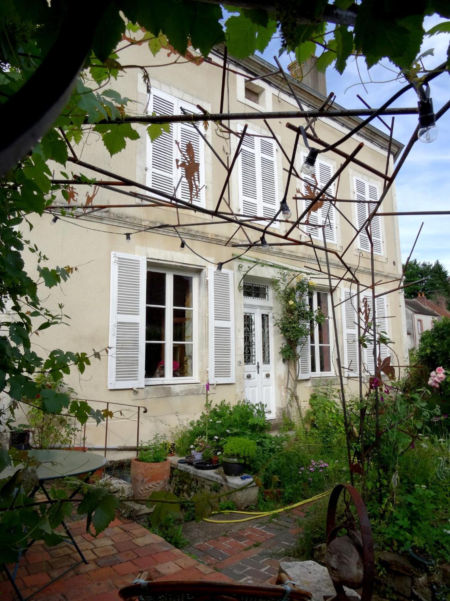 L'Escalier Des Reves Bed & Breakfast Saint-Sauveur-en-Puisaye Eksteriør bilde